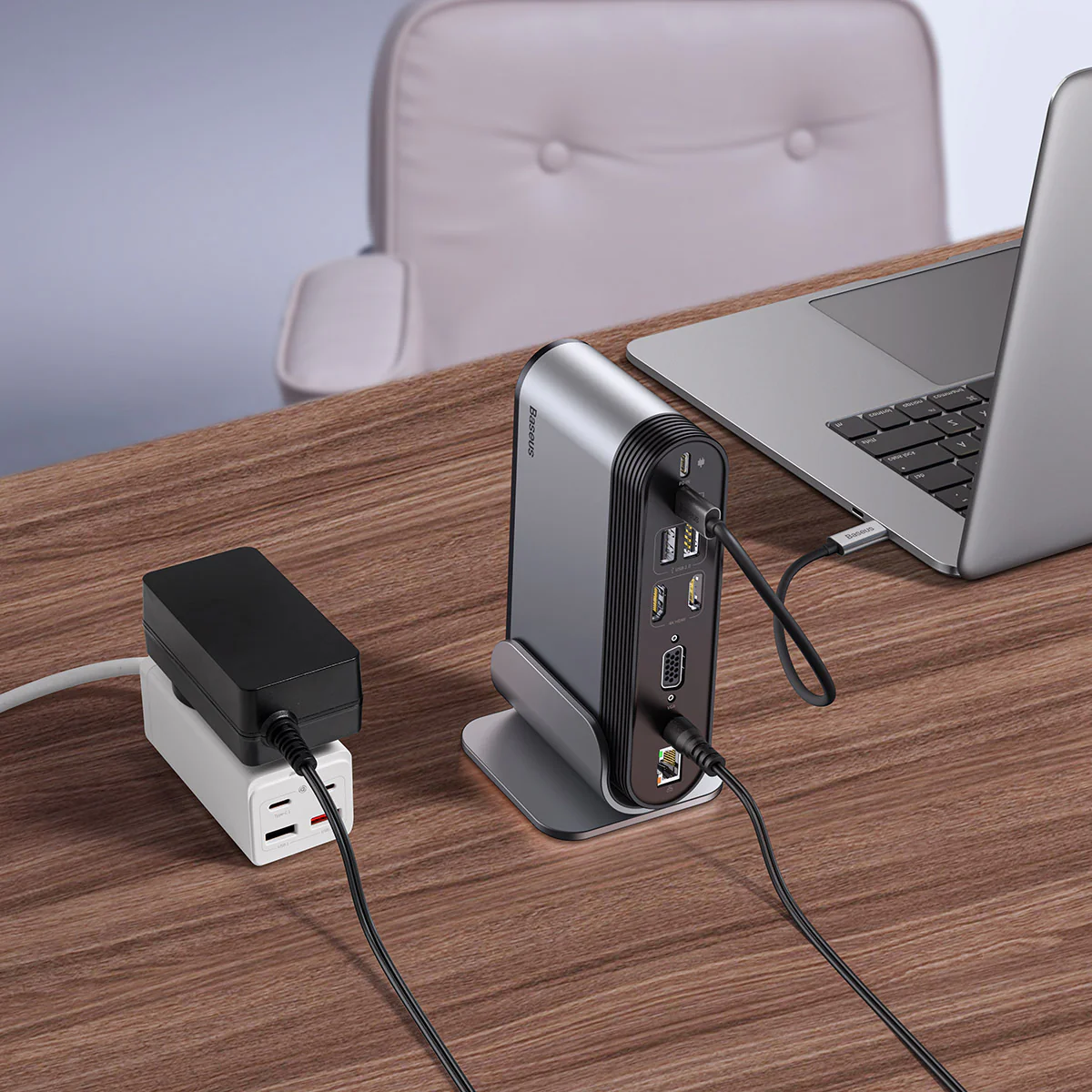 Baseus 17 in 1 3 Monitors Docking Station - Image 9